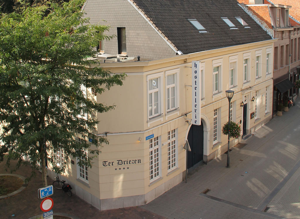 Hotel Ter Driezen 튀른하우트 외부 사진